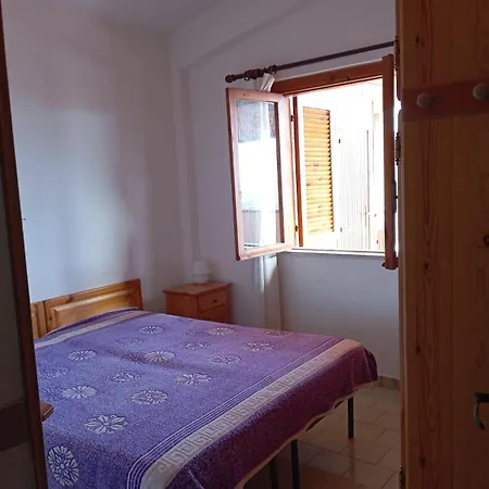 Via Faro, Con Vista Mare E Montagne Apartamento