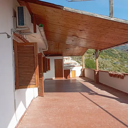 Via Faro, Con Vista Mare E Montagne Apartment